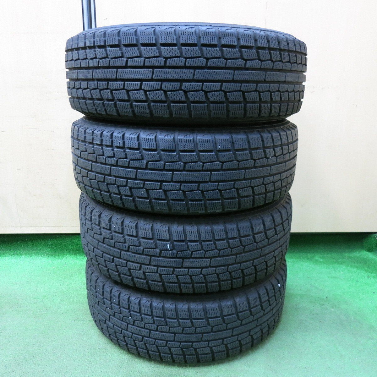 バリ溝！9分★スタッドレス 195/65R15 ヨコハマ アイスガード iG20 LAYCEA レイシア 15インチ PCD114.3/5H★5013005SYス