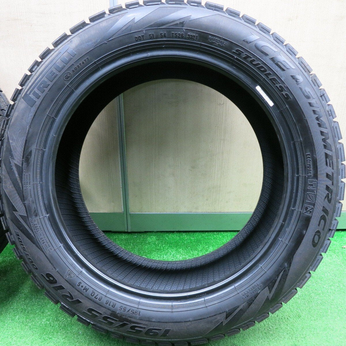 4本価格！21年★スタッドレス 195/55R16 ピレリ アイスアシンメトリコ タイヤ 16インチ アクア ヴィッツ フィット ノート CR-Z等★4123002HAスタ