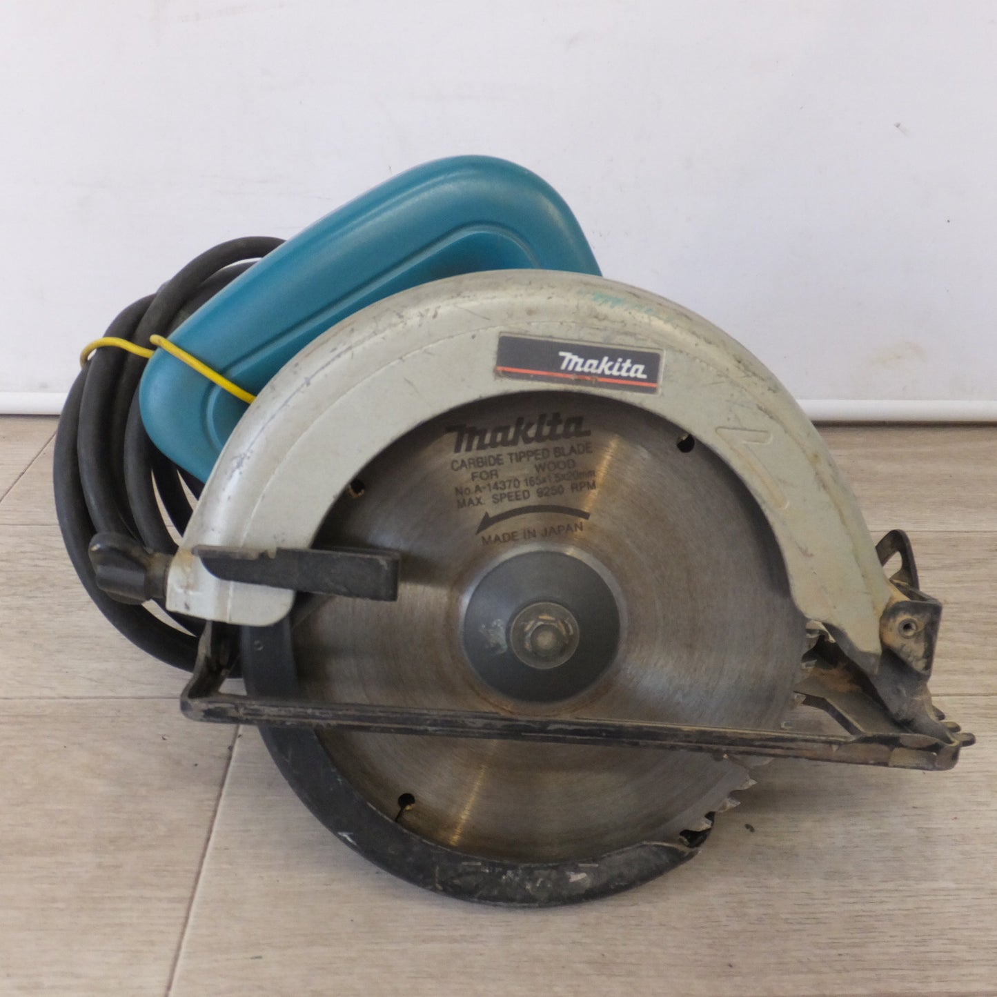 [送料無料] ★マキタ makita 6型マルノコ 5606BA　100V 950W 50-60Hz　木工用 超硬丸ノコ★