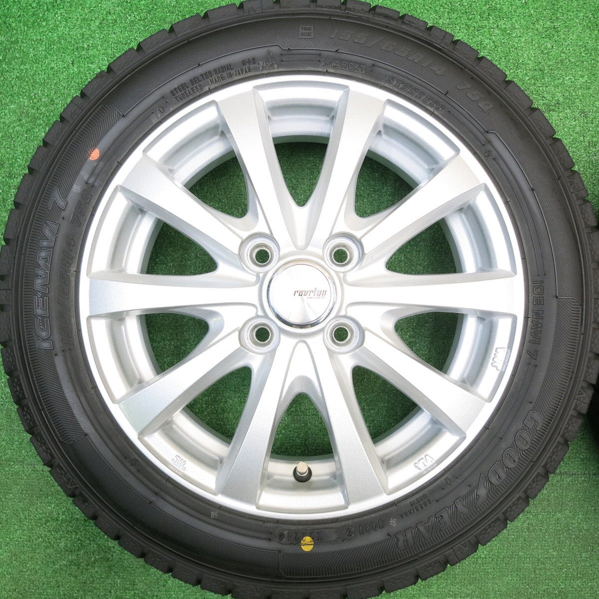 ほぼ未使用！24年！キレイ★スタッドレス 155/65R14 グッドイヤー アイスナビ7 ravrion RS01 ラブリオン 14インチ PCD100/4H★5110611HAス