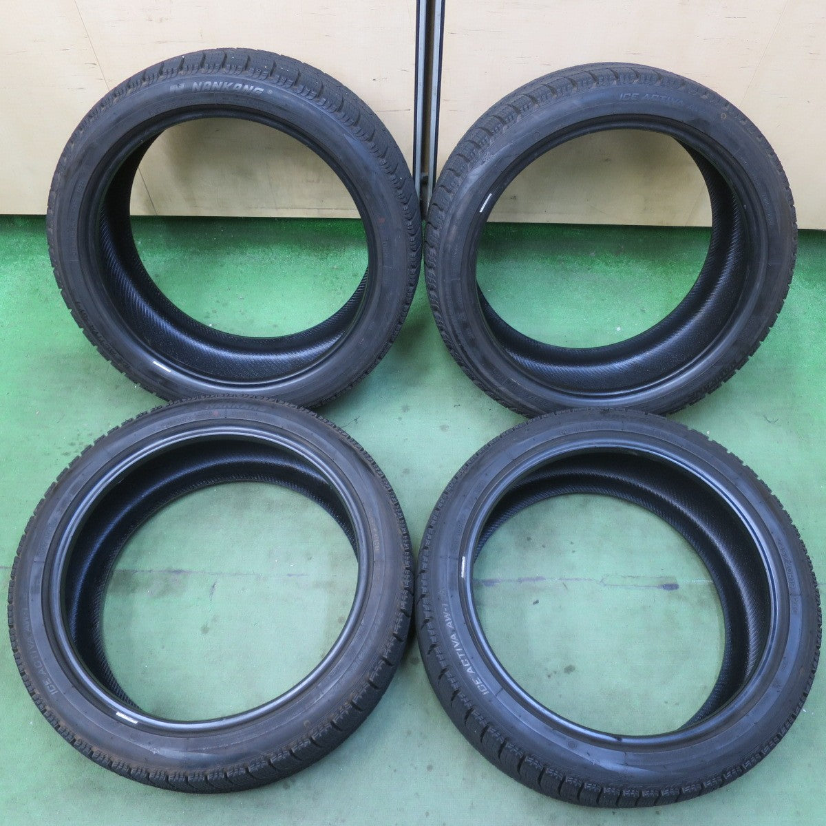 バリ溝！24年！9.5分★スタッドレス 245/40R19 ナンカン アイスアクティバ AW-1 タイヤ 19インチ エスティマ スカイライン フーガ マツダ6 等★6021106イスタ