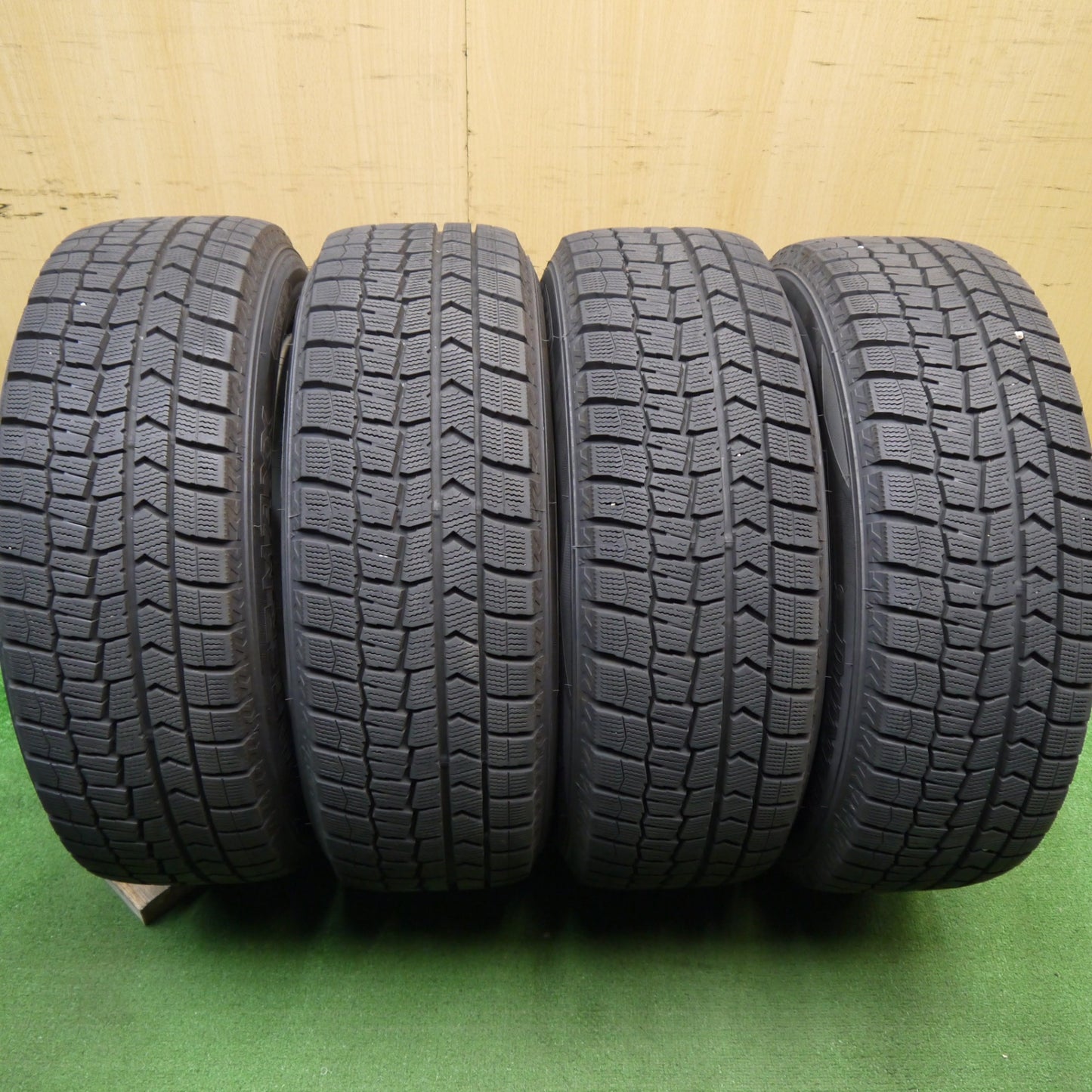 バリ溝！23年！9.5分★トヨタ 50系 プリウス 純正 195/65R15 スタッドレス ダンロップ ウインターマックス WM02 15インチ PCD100/5H★5042306Hス