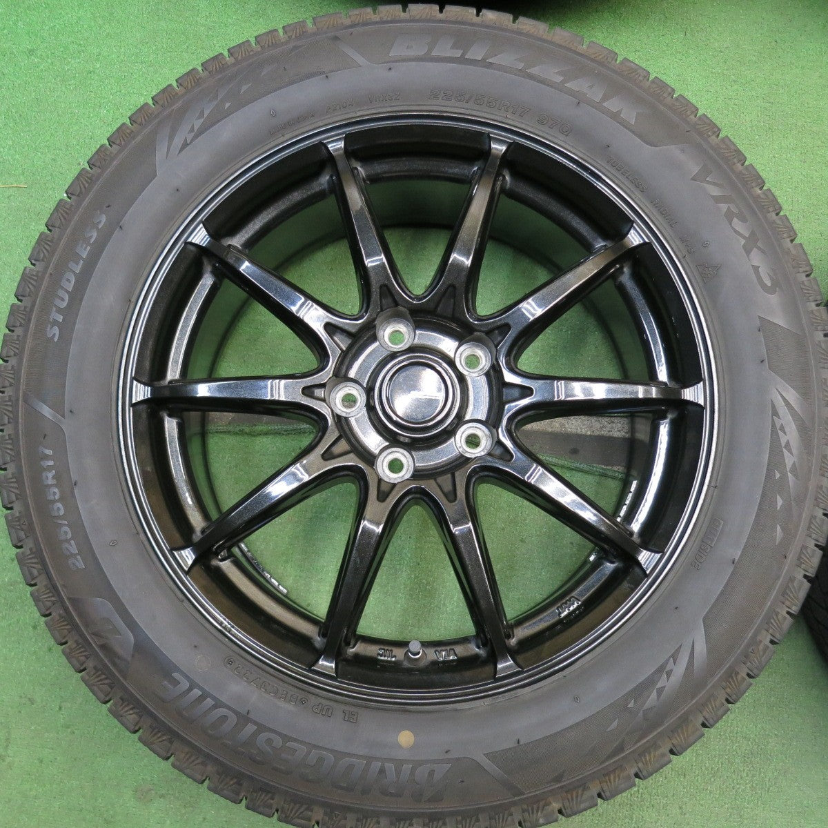 バリ溝！22年！キレイ！9.5分◎スタッドレス 225/55R17 ブリヂストン ブリザック VRX3 G-SPEED Gスピード 17インチ PCD114.3/5H◎6081413HAス