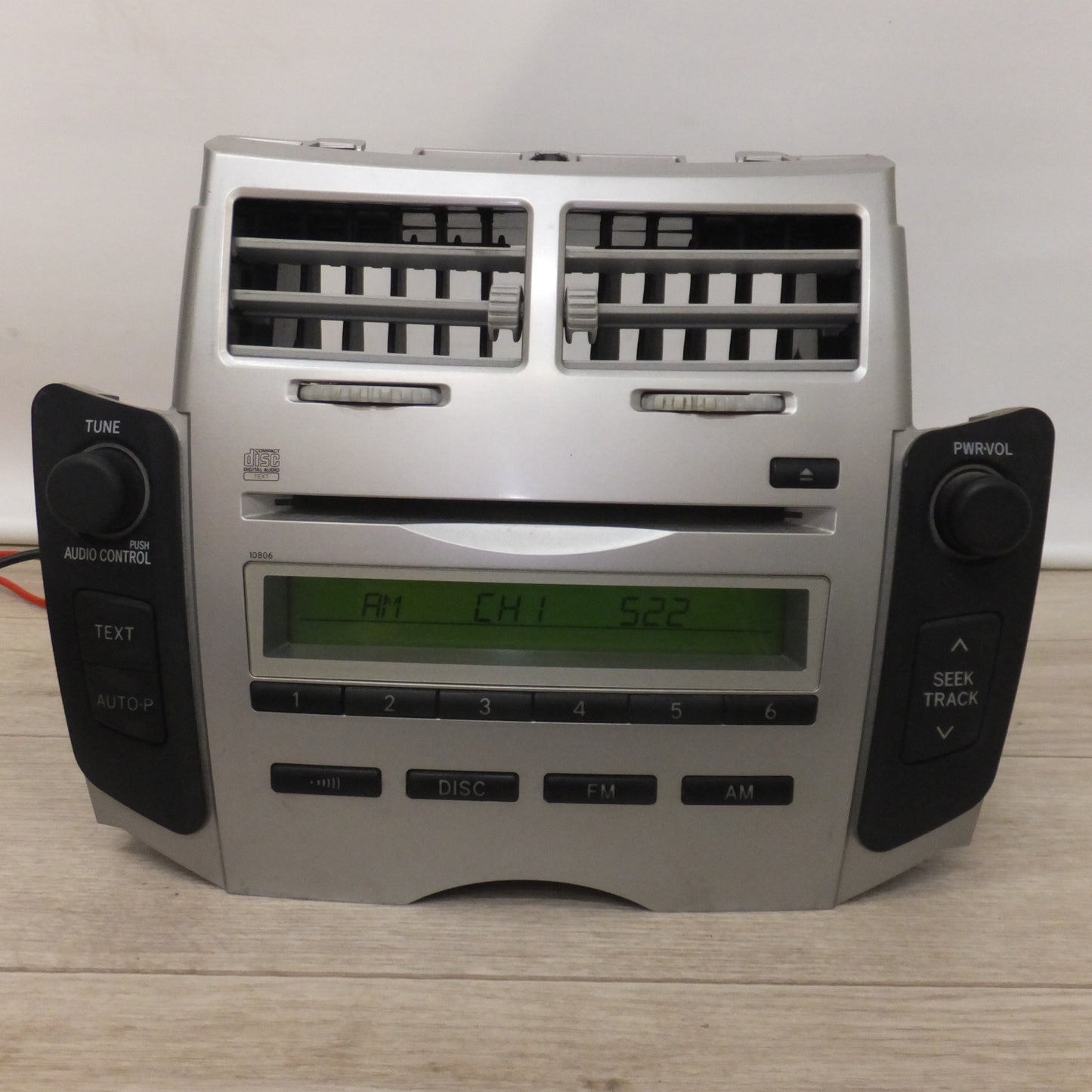 [送料無料] ★富士通テン製 トヨタ 純正 ヴィッツ 90系 カーオーディオ CDプレーヤー 86120-52460(34)★