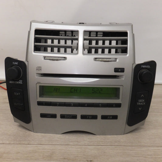 [送料無料] ★富士通テン製 トヨタ 純正 ヴィッツ 90系 カーオーディオ CDプレーヤー 86120-52460(34)★