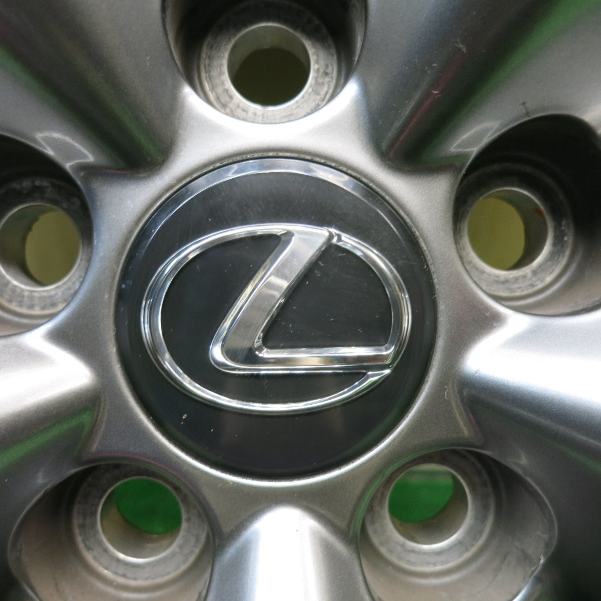 センサー付！ほぼ未使用！24年！キレイ★レクサス RX Fスポーツ 純正 235/55R20 スタッドレス ブリヂストン ブリザック DM-V3 20インチ PCD114.3/5H★5110901HAス