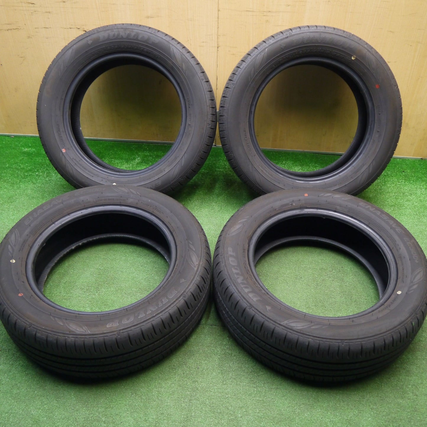 新車外し！25年★205/60R16 ダンロップ エナセーブ EC300+ タイヤ 16インチ ノア ヴォクシー ステップワゴン 等★5121204Hノタ
