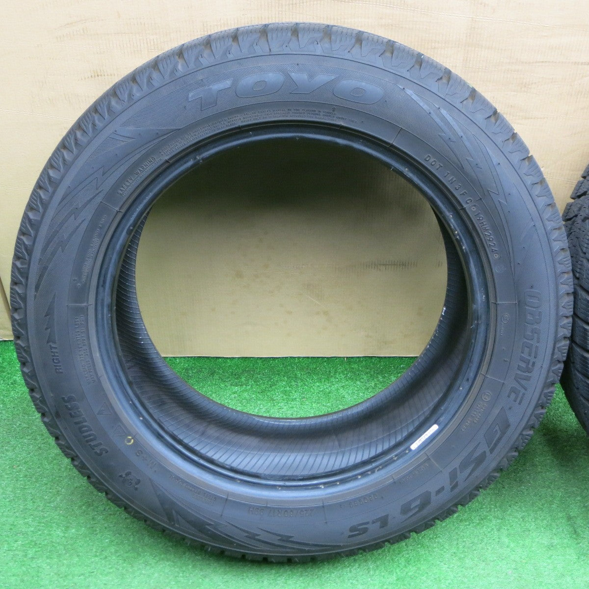 バリ溝！24年！9.5分★スタッドレス 225/60R17 トーヨー オブザーブ GSi-6 LS タイヤ 17インチ アルファード ヴェルファイア エルグランド 等★6020401NKスタ