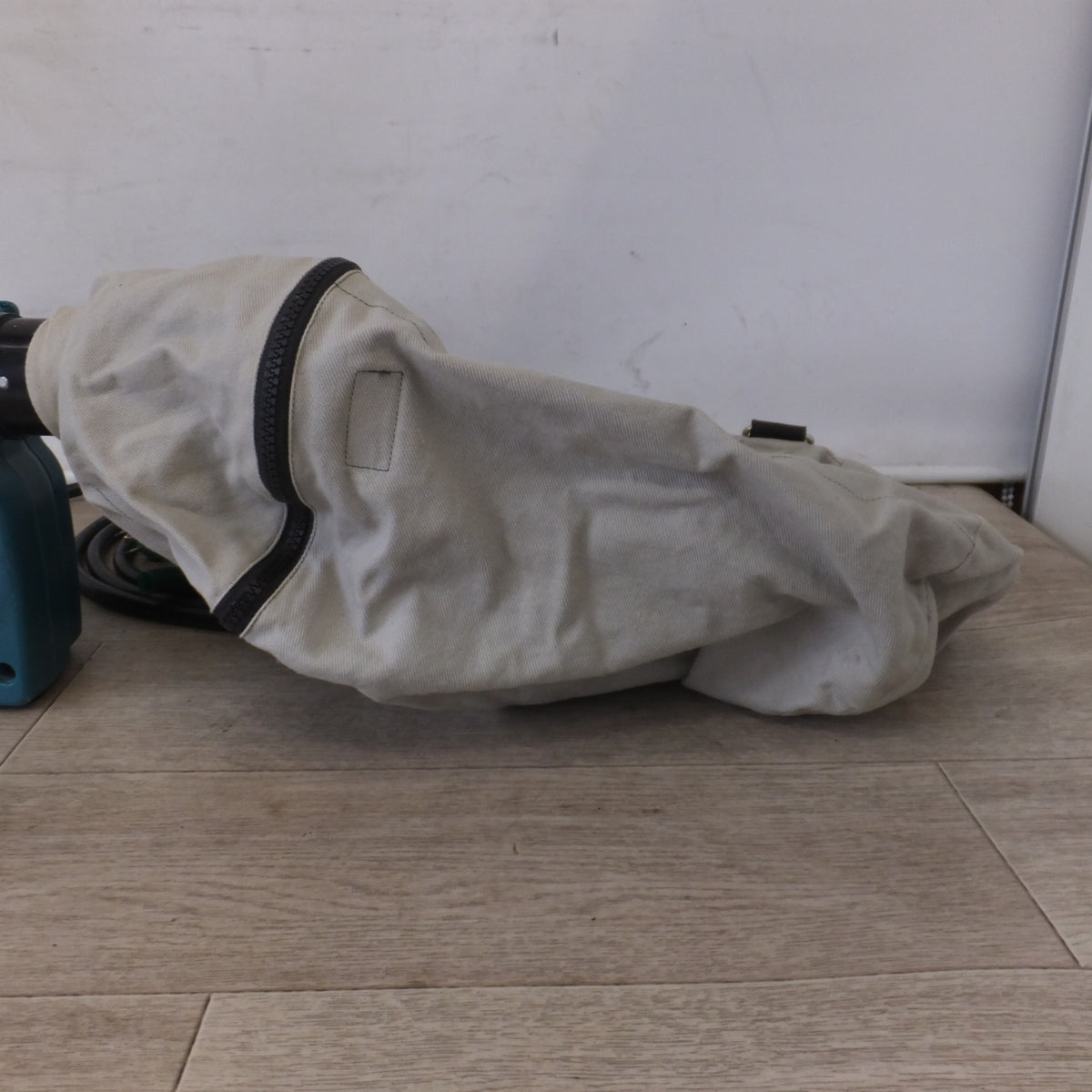 ★マキタ makita 小型集じん機 450 屋内用　100V～ 5.5A 50-60Hz 520W★
