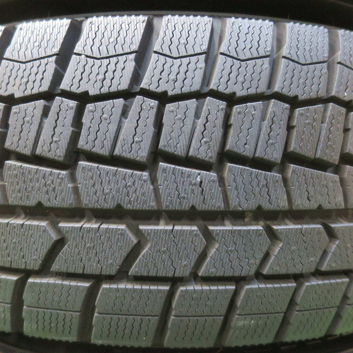 バリ溝！22年！ほぼ10分★スタッドレス 195/65R15 ダンロップ ウインターマックス WM02 VELVA AGUDO ヴェルヴァ アグード 15インチ PCD114.3/5H★6012901イス
