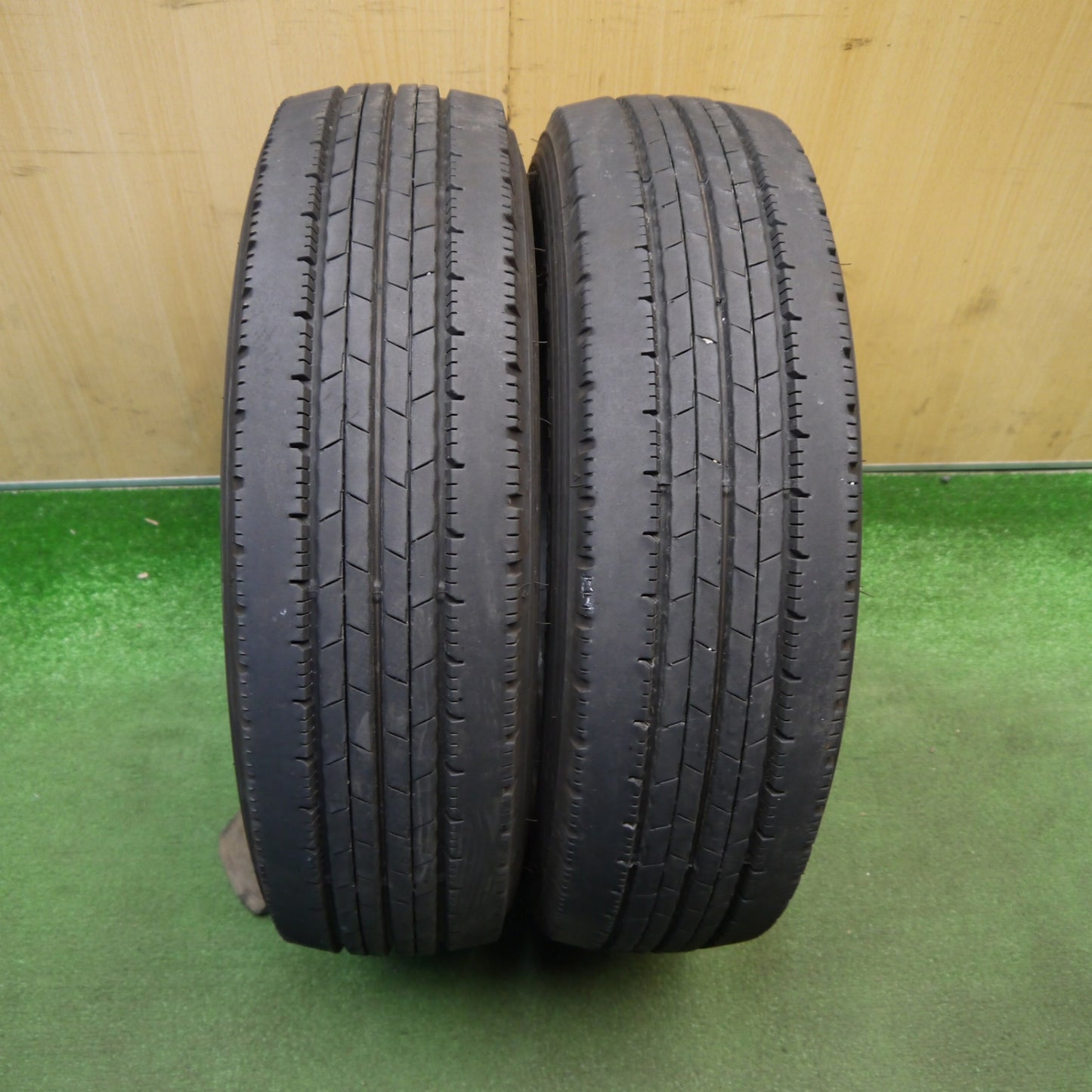 2本価格！24年★小型 トラック バス 175/75R15 103/101N ダンロップ エナセーブ SPLT 50 M タイヤ 15インチ★6032403Hノタ