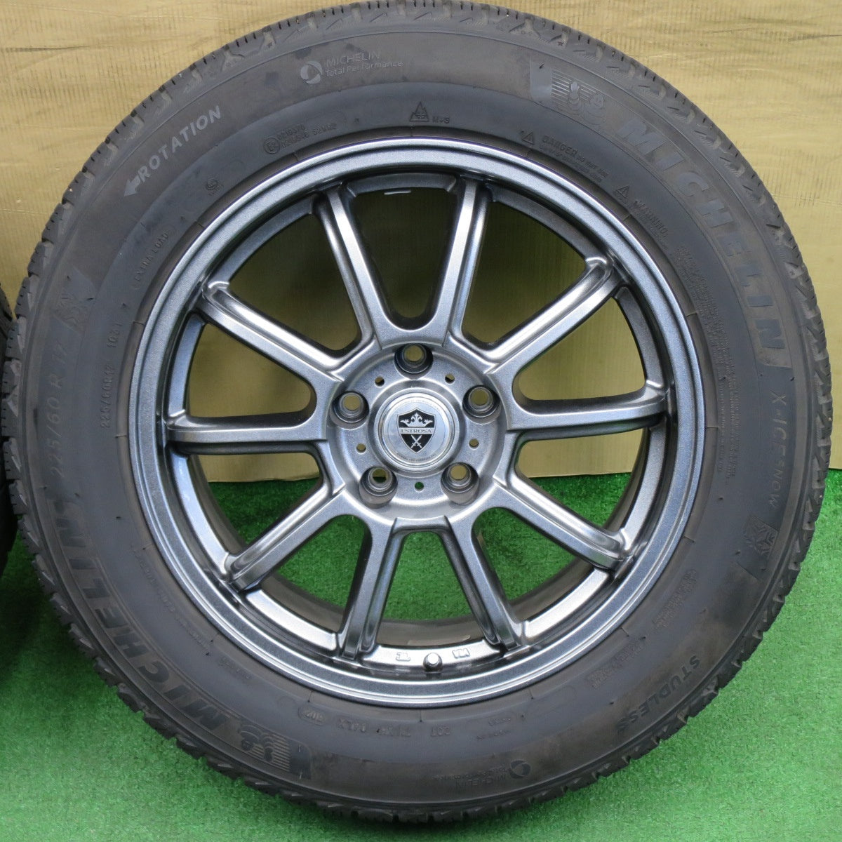 キレイ★スタッドレス 225/60R17 ミシュラン X-ICE SNOW ESTROSA エステローザ 17インチ PCD114.3/5H★6030905NKス