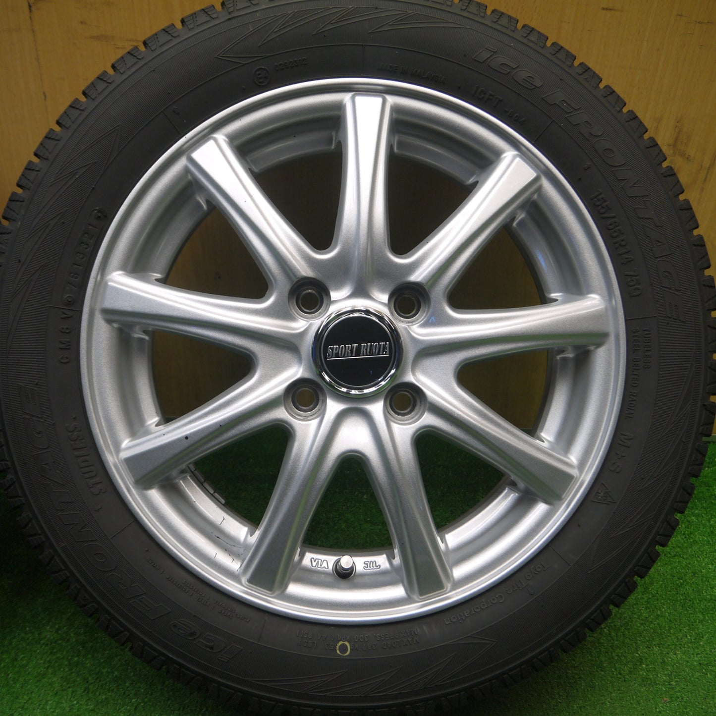 [送料無料] バリ溝！21年！9.5分以上★スタッドレス 155/65R14 アイスフロンテージ SPORT RUOTA 14インチ PCD100/4H★4111103Hス