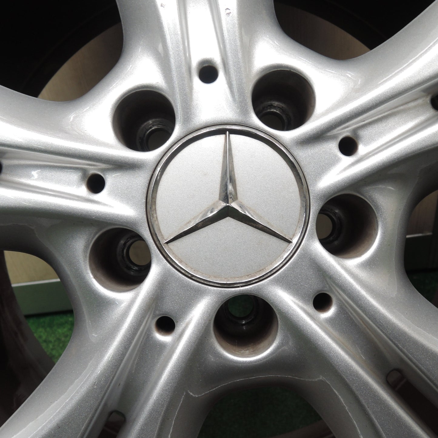 *送料無料* バリ溝！キレイ！9分★ベンツ Cクラス W205 純正 225/50R17 スタッドレス コンチネンタル ノースコンタクト NC6 17インチ PCD112/5H★4031910TNス