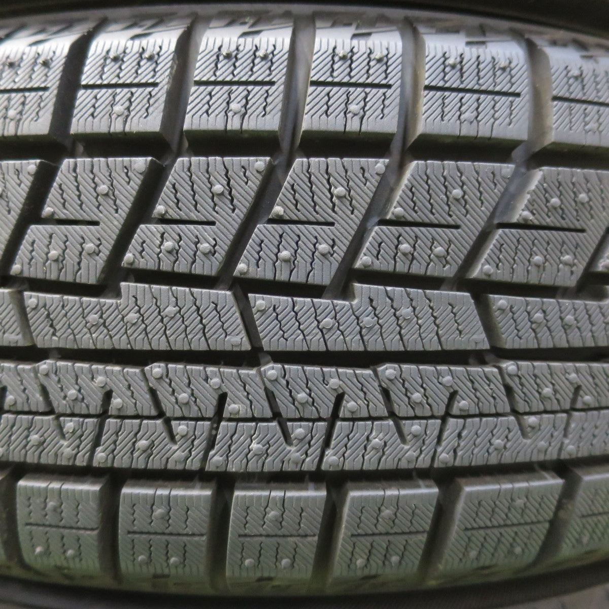 バリ溝！24年！キレイ！ほぼ10分★スタッドレス 155/65R14 ヨコハマ アイスガード iG60 Carrowin スチール ホイール 14インチ PCD100 114.3/4H マルチ★5110804イス