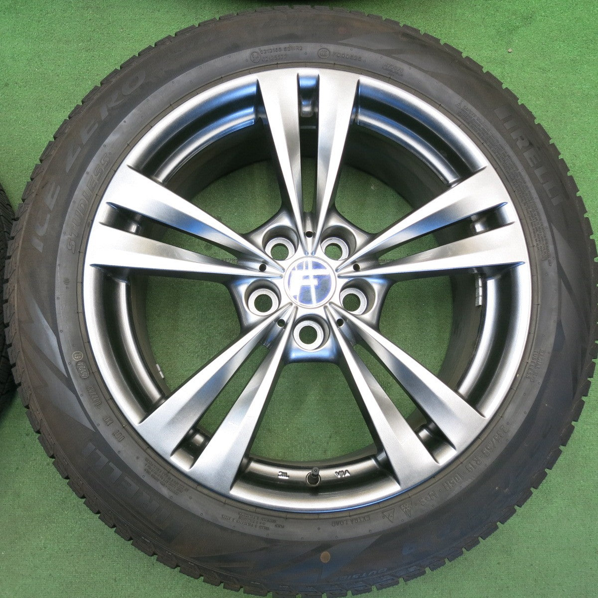 バリ溝！24年！キレイ！9.5分◎ミライ 等 Lehrmeister L-F LOUNGE 235/55R19 スタッドレス ピレリ アイスゼロ アシンメトリコ レアマイスター LF ラウンジ 19インチ PCD120/5H◎6070201HAス