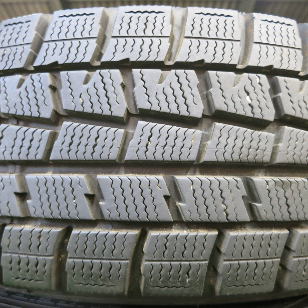 バリ溝！キレイ！9.5分★スタッドレス 175/65R15 ダンロップ ウインターマックス WM01 MANARAY SPORT PCD100/5H★4031609イス