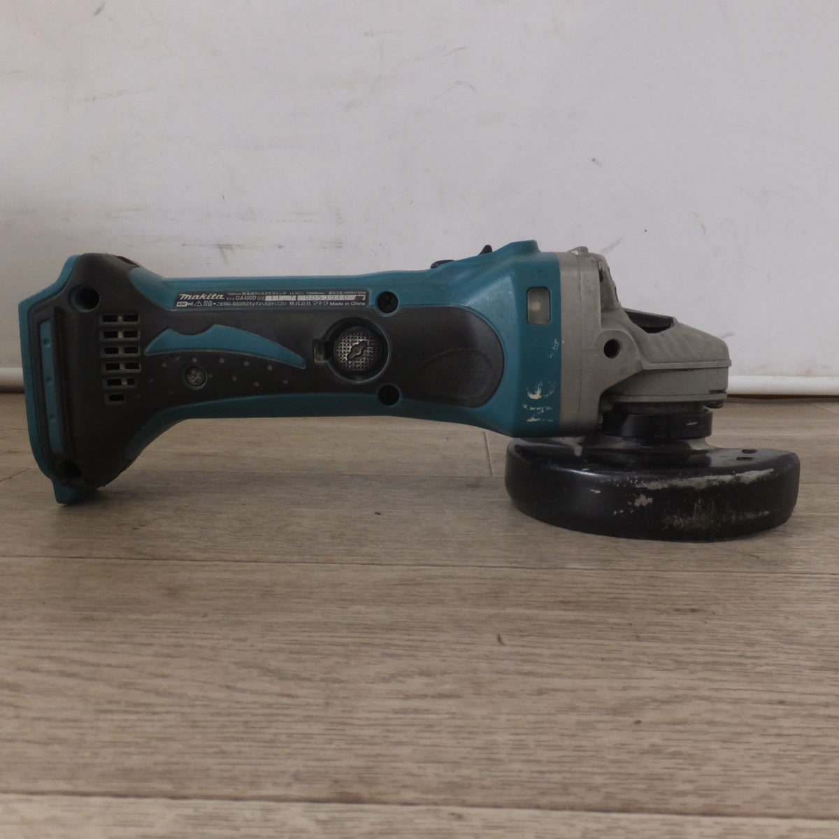 ★マキタ makita 100mm 充電式ディスクグラインダ GA400D　バッテリ BL1430　充電器 DC18RA T　セット★