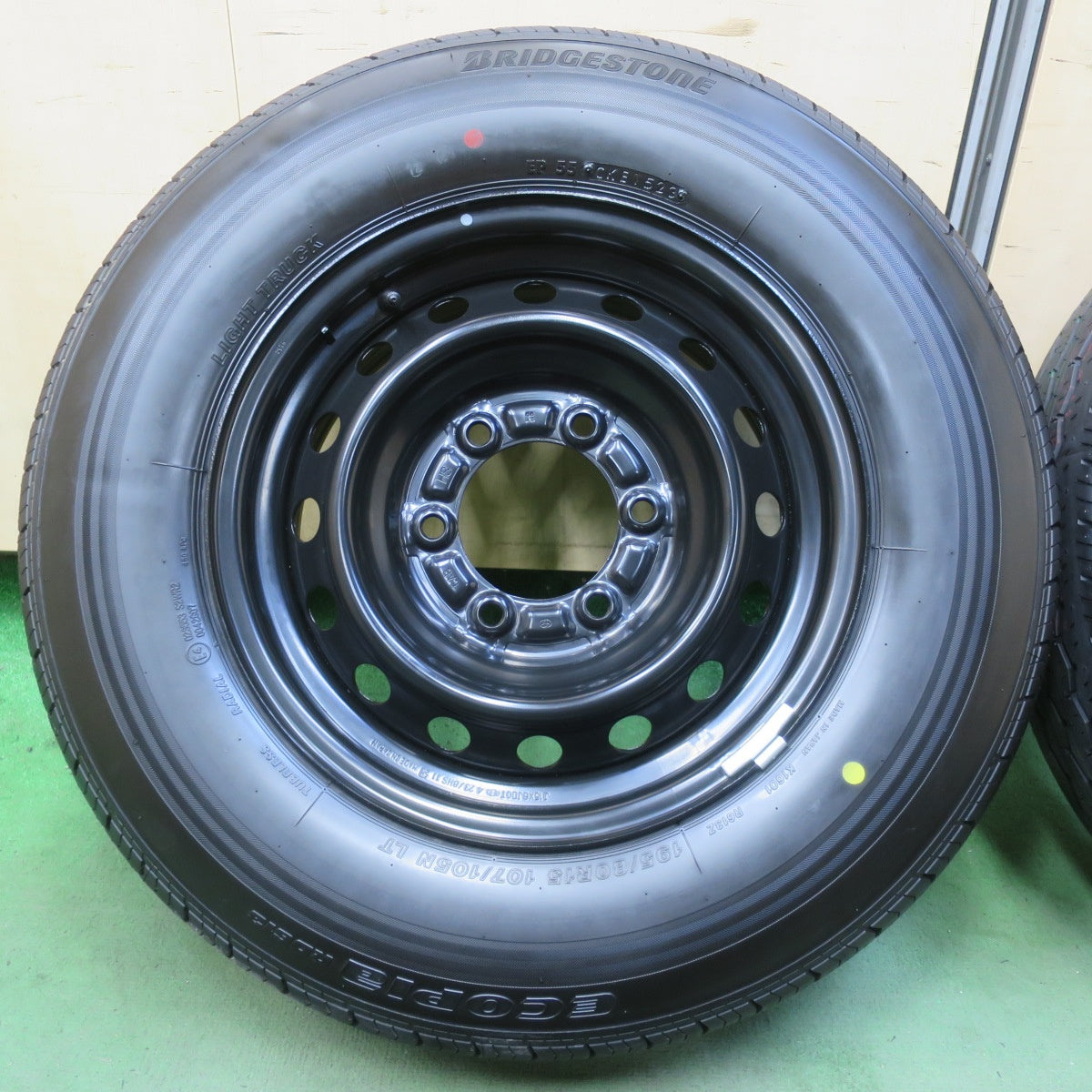 新車外し！23年◎トヨタ ハイエース 純正 スチール 195/80R15 107/105N ブリヂストン エコピア RD613 15インチ PCD139.7/6H◎6062601イノ