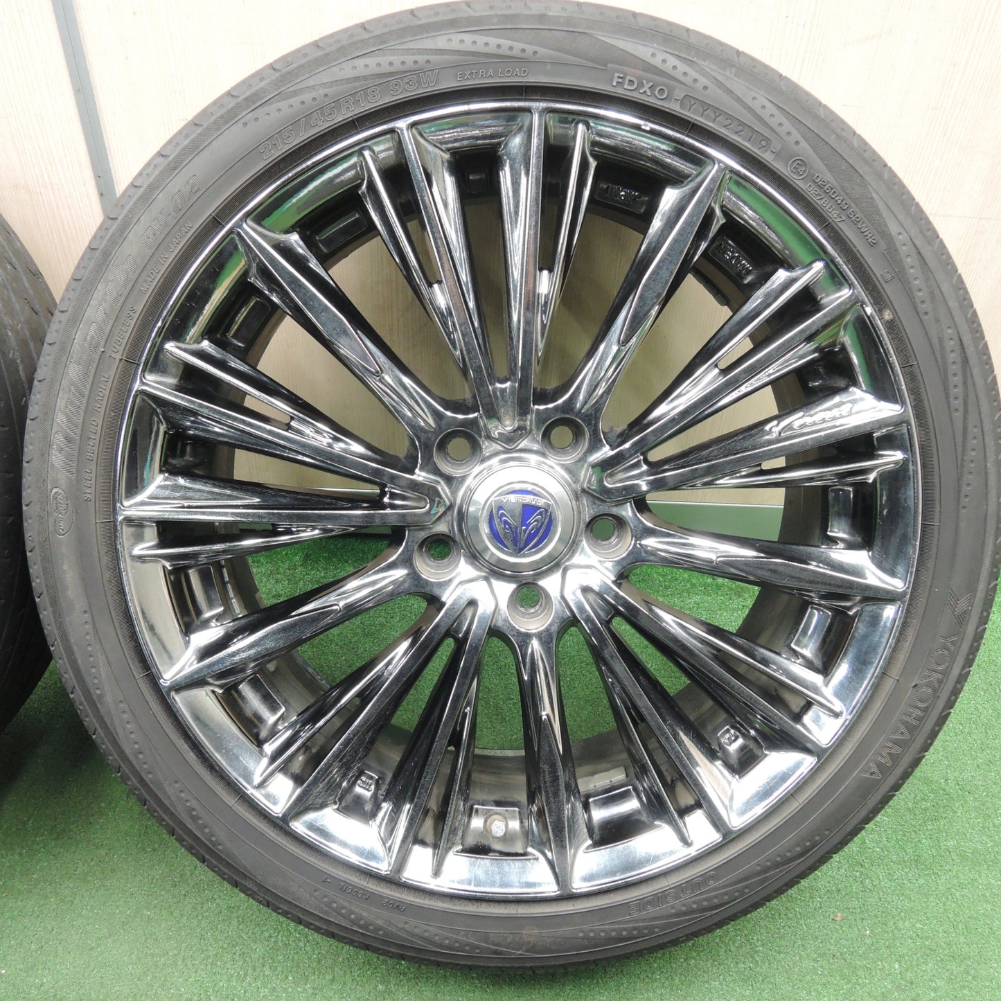 *送料無料* 4本★RAYS VERSUS stratagia VOUGE 215/45R18 ヨコハマ ブルーアース RV-02 レイズ ベルサス PCD114.3/5H★4031405TNノ
