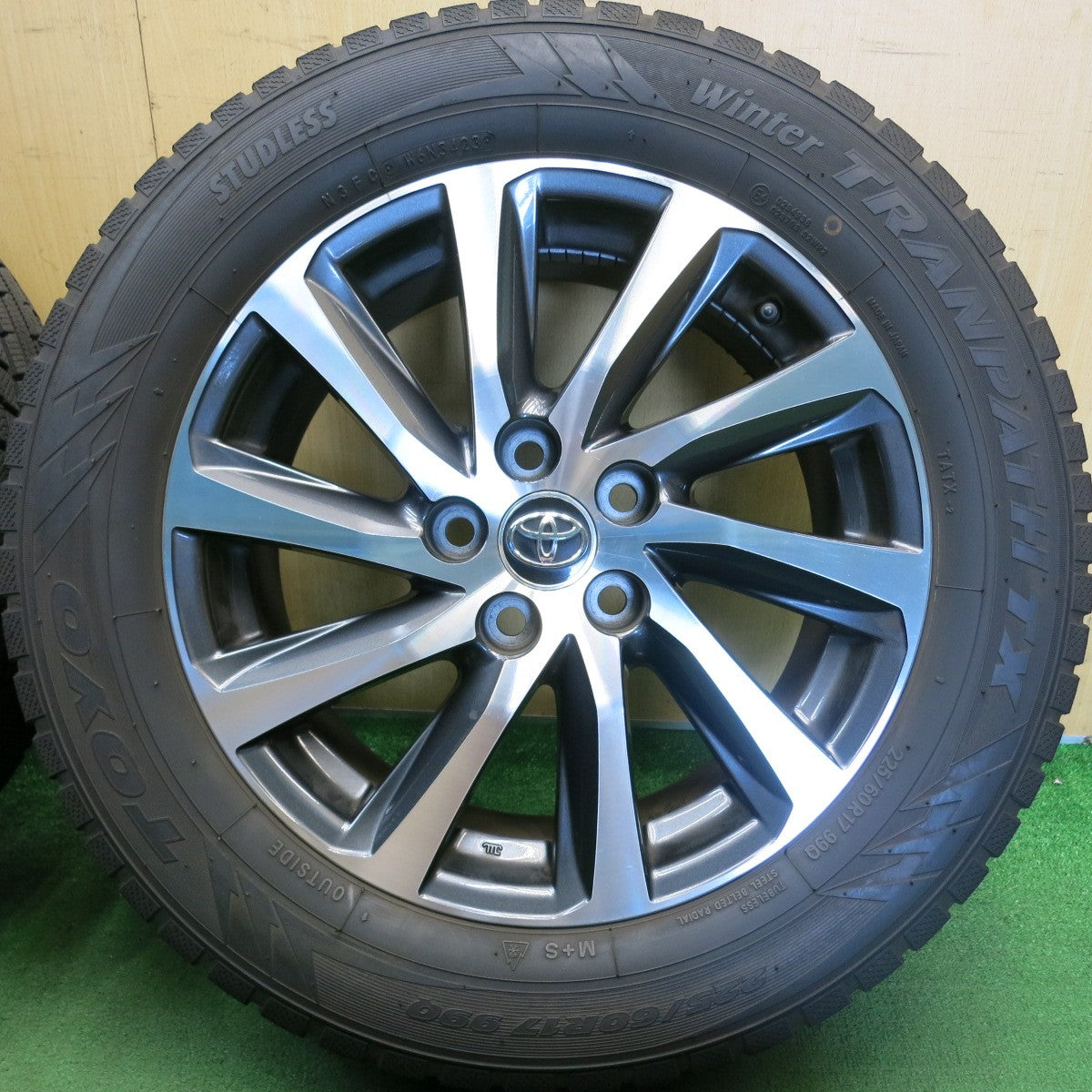 バリ溝！23年！9分◎トヨタ 30系 アルファード ヴェルファイア 純正 225/60R17 スタッドレス トーヨー ウインター トランパス TX 17インチ PCD114.3/5H◎6082307HAス
