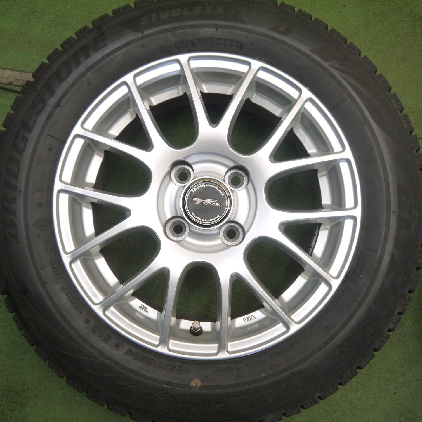 バリ溝！22年！キレイ！ほぼ10分★スタッドレス 165/70R14 ブリヂストン ブリザック VRX2 TOPRUN トップラン 14インチ PCD100/4H★6060202Hス