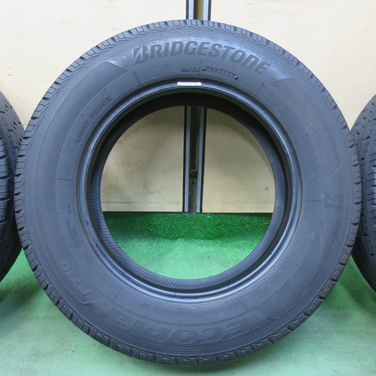 バリ溝！22年！9.5分！6本★185/75R15 106/104N ブリヂストン エコピア R710 タイヤ 15インチ カムロード ハイエース キャラバン キャンピングカー 等★5110308イノタ