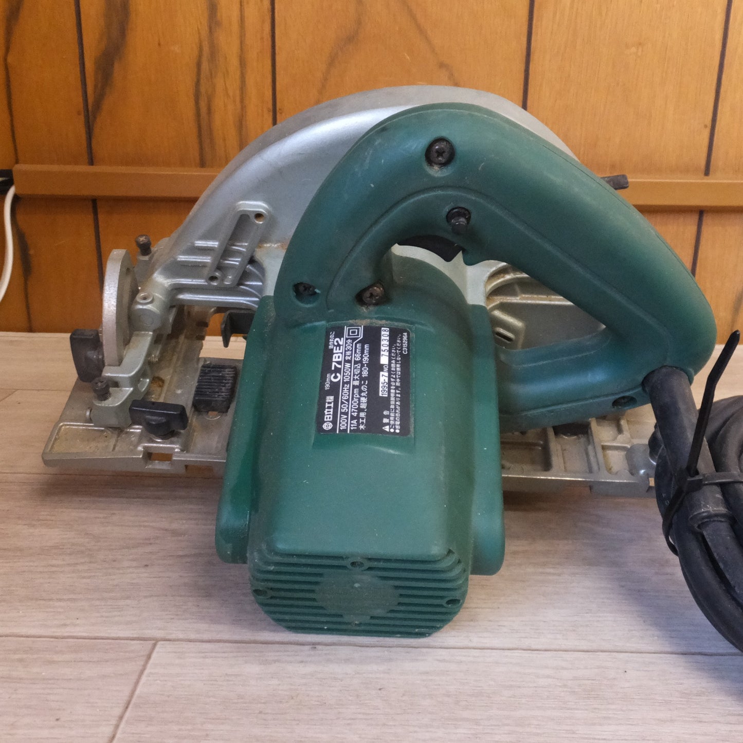 [送料無料] ★日立 HITACHI 190mm 造作丸のこ C7BE2　180-190mm　100V 50/60Hz 1050W 11A 4700rpm　木工用 超硬丸のこ★
