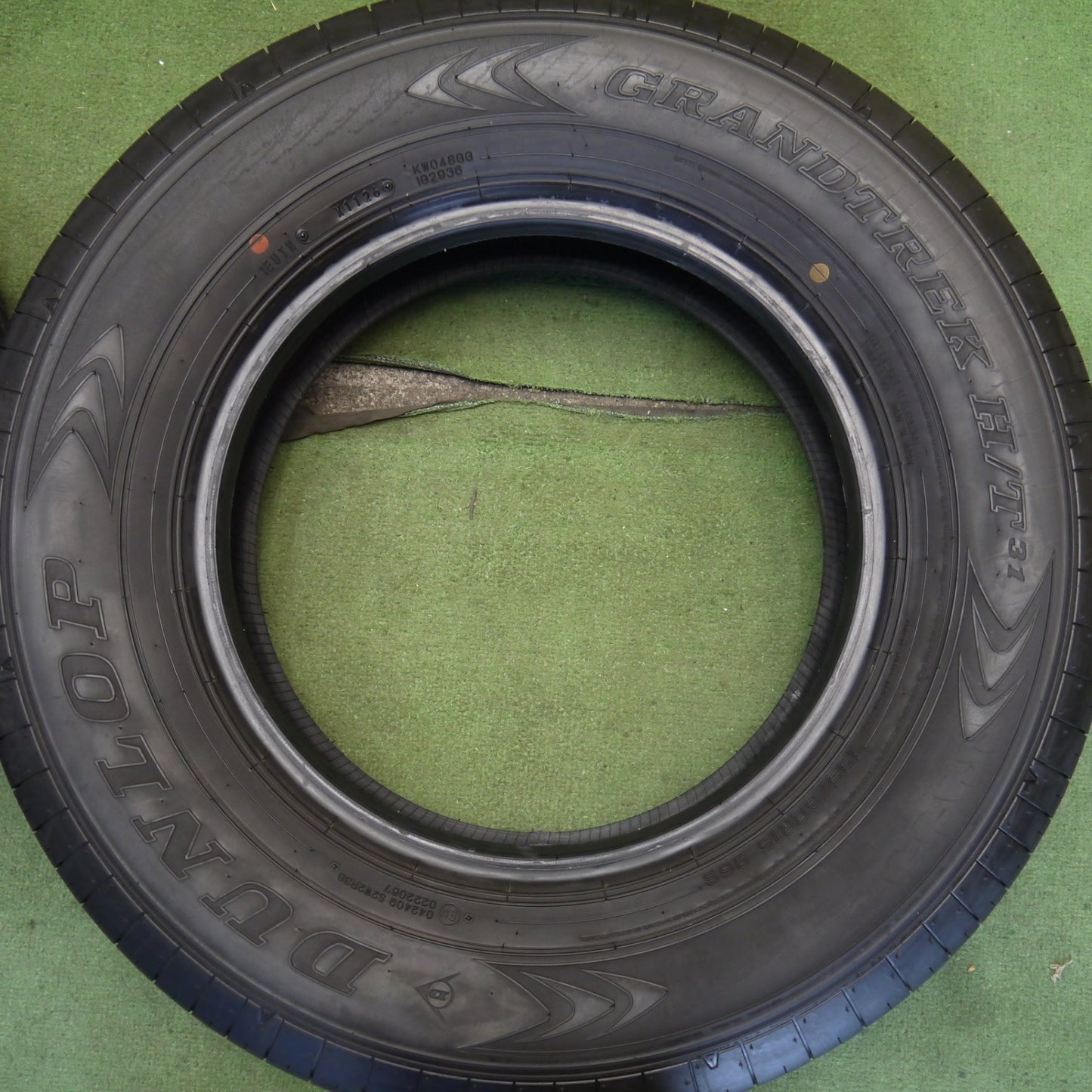 新車外し！26年★195/80R15 ダンロップ グラントレック H/T 31 タイヤ 15インチ ジムニー シエラ 等★6072804Hノタ