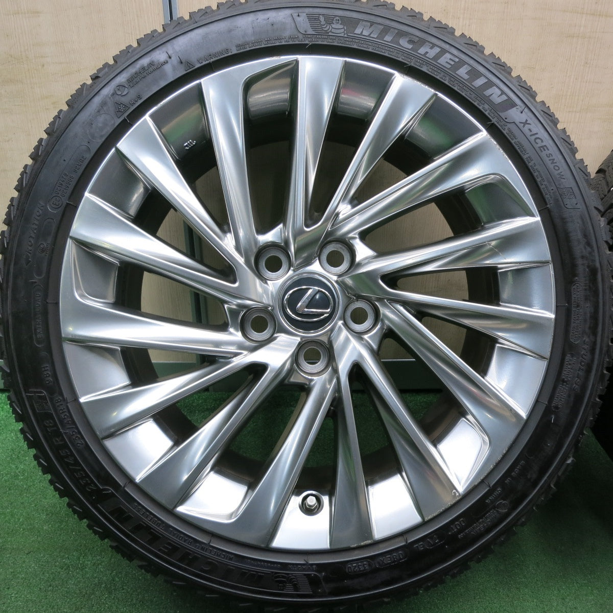 *送料無料* センサー付！バリ溝！20年！8.5分★レクサス ES300h 純正 235/45R18 スタッドレス ミシュラン X-ICE SNOW 18インチ PCD114.3/5H★4050705HAス