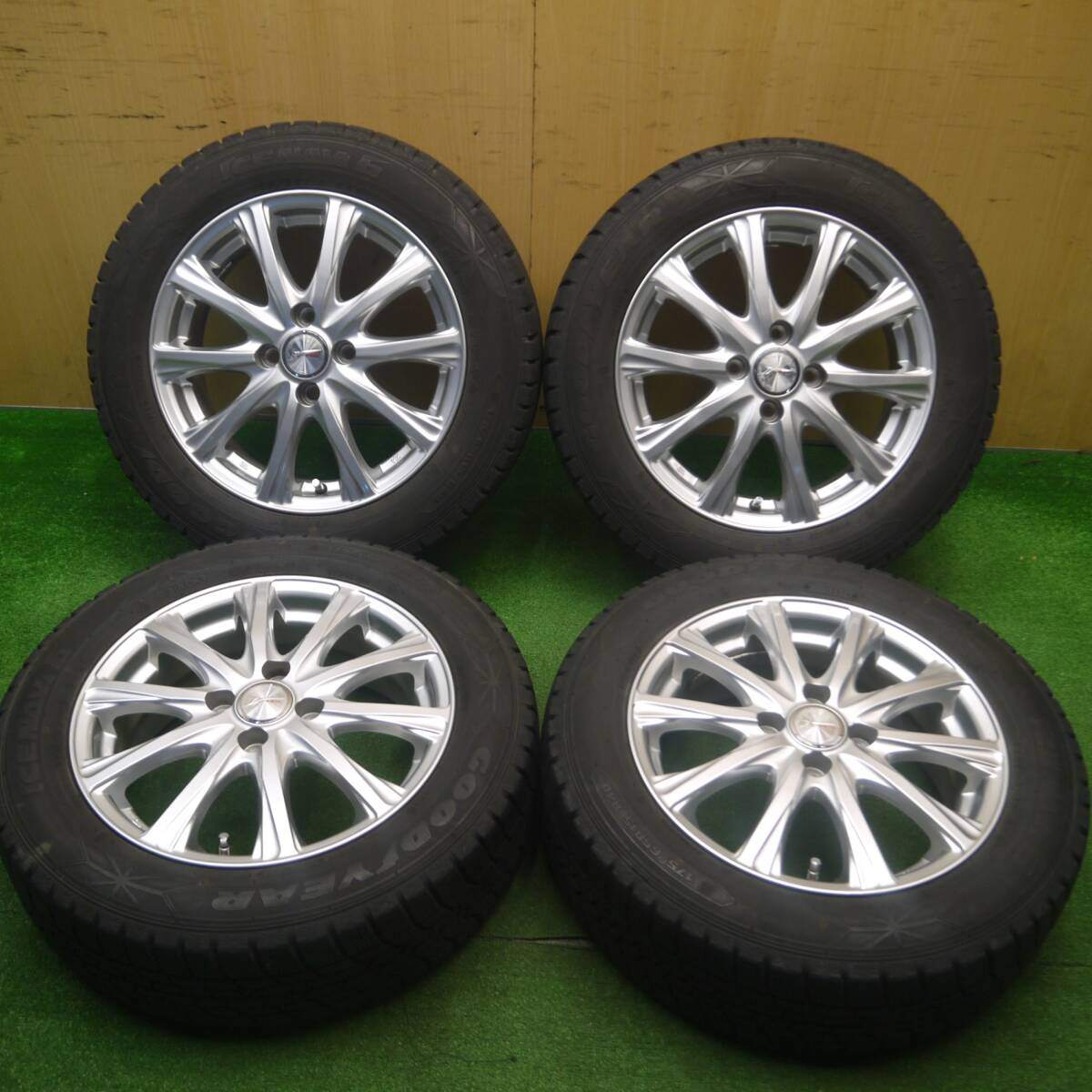 キレイ★スタッドレス 175/65R15 グッドイヤー アイスナビ6 JOKER ジョーカー 15インチ PCD100/4H★4112506Hス