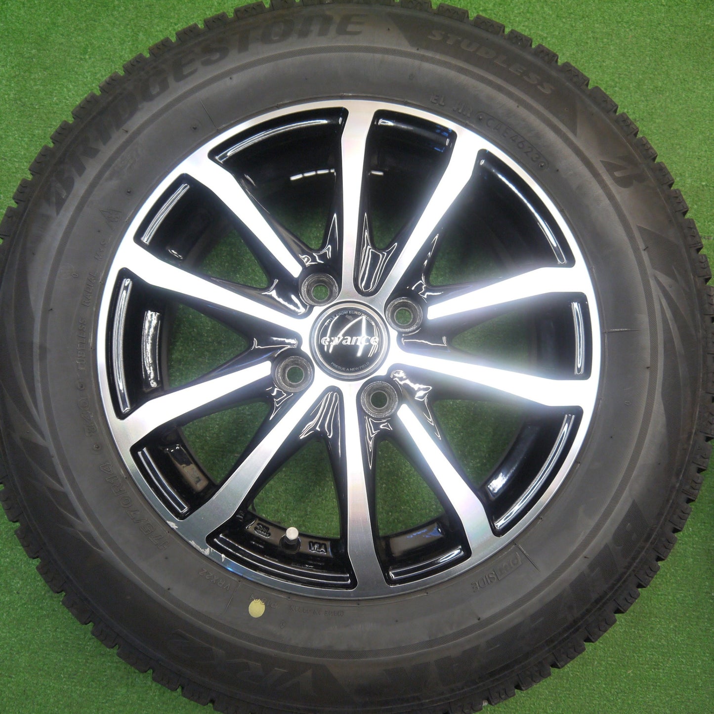 4本価格！23年★スタッドレス 175/70R14 ブリヂストン ブリザック VRX2 evance HA1 エヴァンス 14インチ PCD100/4H★5111008Hス