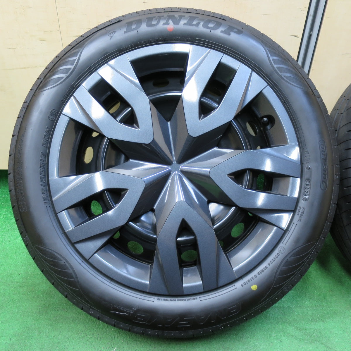 *送料無料* 新車外し！24年★トヨタ 60系 プリウス 純正 スチール 195/60R17 ダンロップ エナセーブ EC350+ 17インチ PCD114.3/5H★4062102イノ