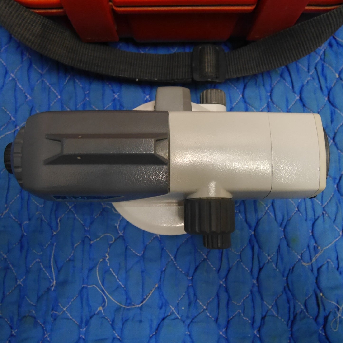 [送料無料] ☆SOKKIA ソキア 自動レベル B21 オートレベル 測定 器 測量 機 ジャンク品☆