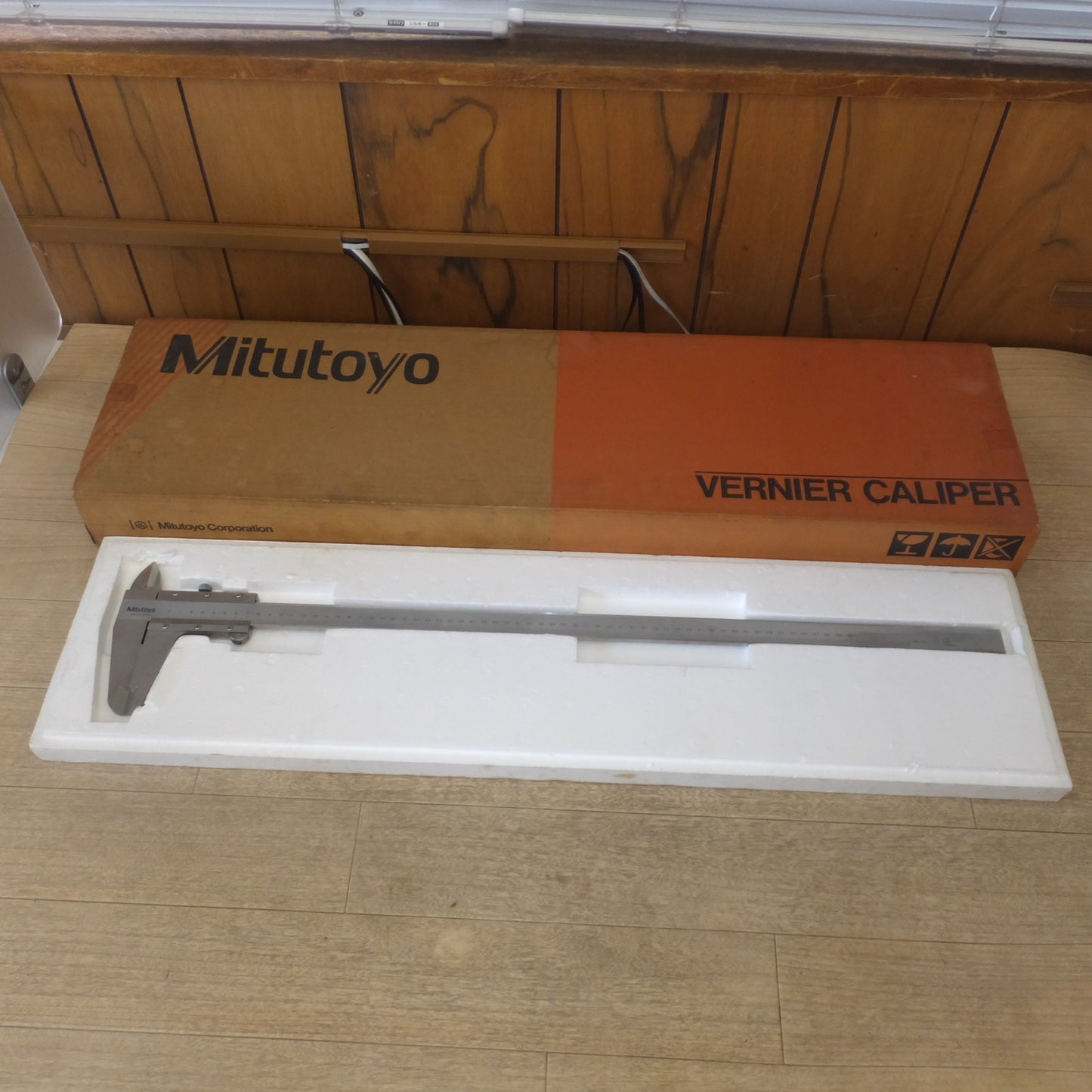 [送料無料] ★ミツトヨ Mitutoyo M形標準ノギス 530-501 N60　測定範囲 0～600mm★