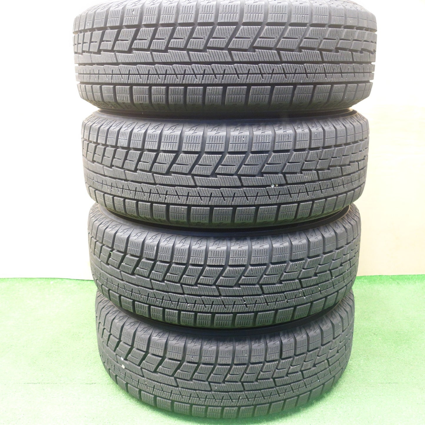バリ溝！キレイ！ほぼ10分★プリウス 等 195/65R15 スタッドレス ヨコハマ アイスガード iG60 VELVA SPORTZ ヴェルヴァ 15インチ PCD100/5H★6012902KTス