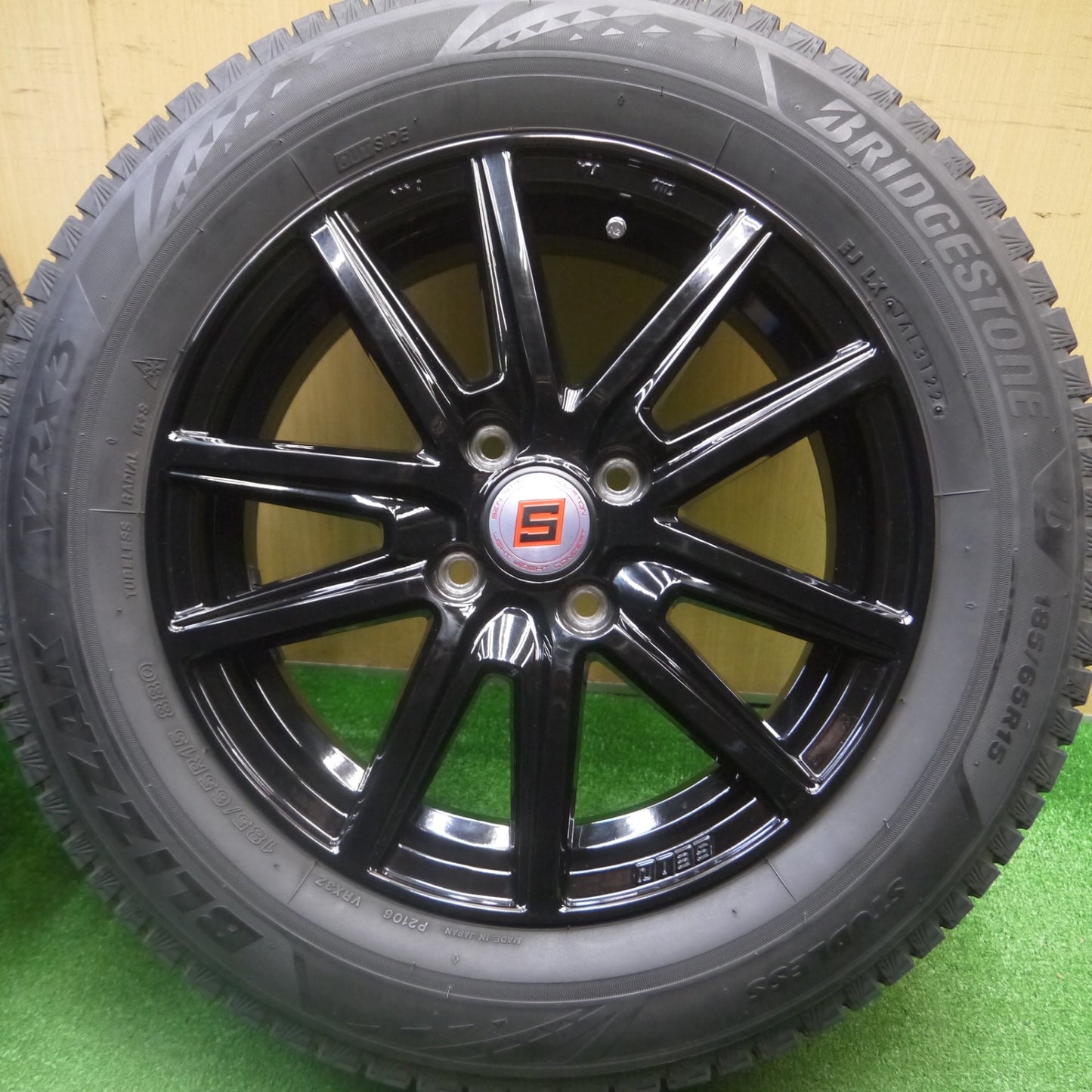 [送料無料] キレイ！22年★スタッドレス 185/65R15 ブリヂストン ブリザック VRX3 SEIN ザイン 15インチ PCD100/4H★4121706Hス