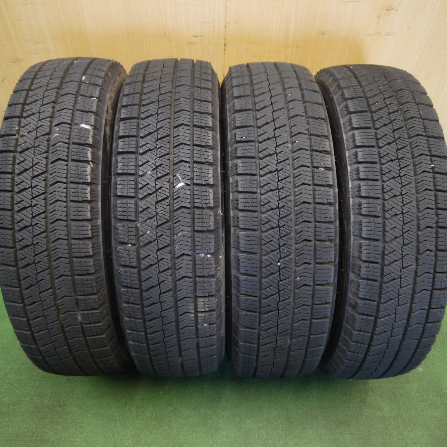 超バリ溝！24年！ほぼ10分◎スズキ エブリィ ワゴン 純正 155/65R14 スタッドレス ブリヂストン ブリザック VRX2 14インチ PCD100/4H◎6072402Hス