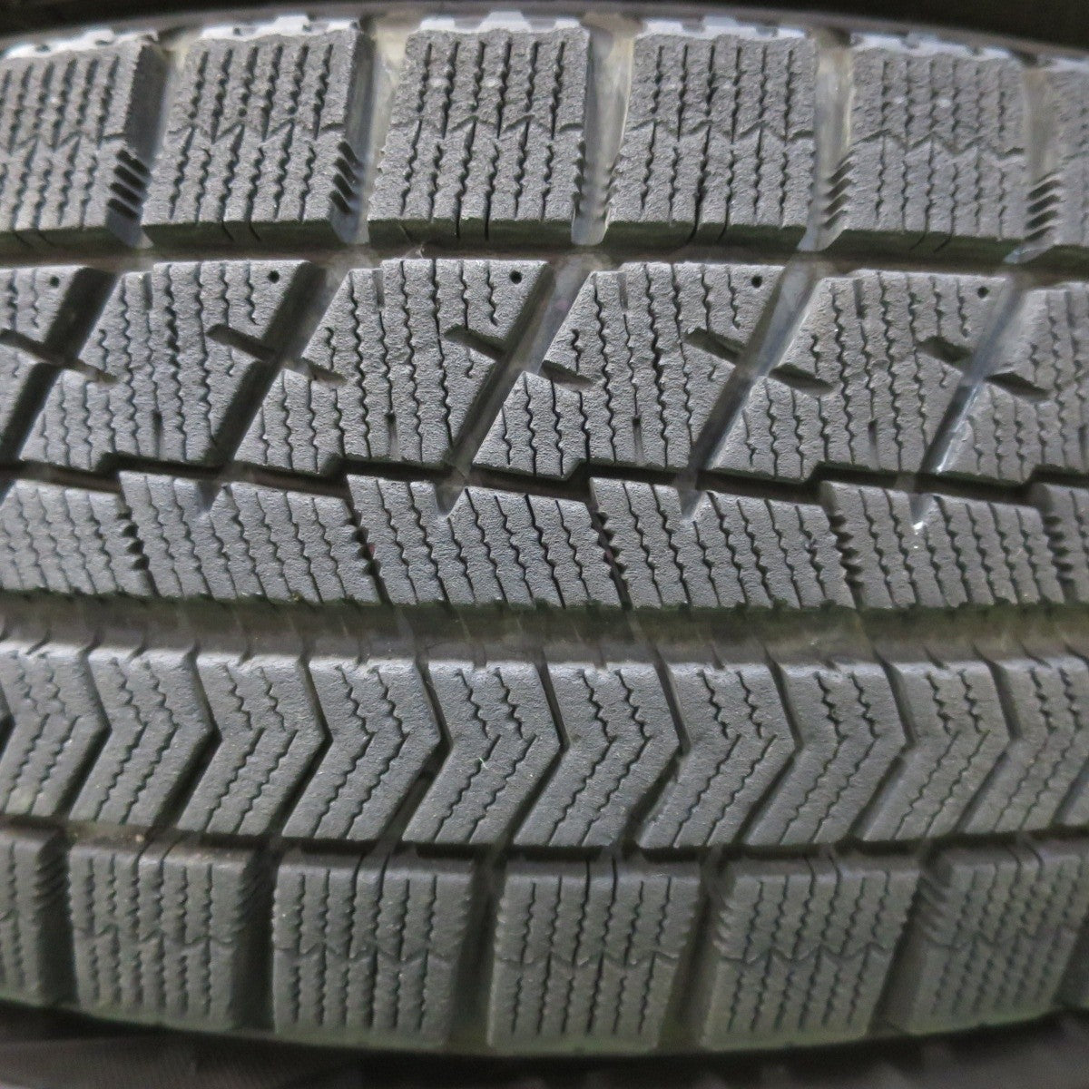 キレイ★スタッドレス 175/65R15 ブリヂストン ブリザック VRX TEAD テッド 15インチ PCD100/4H★5031410イス