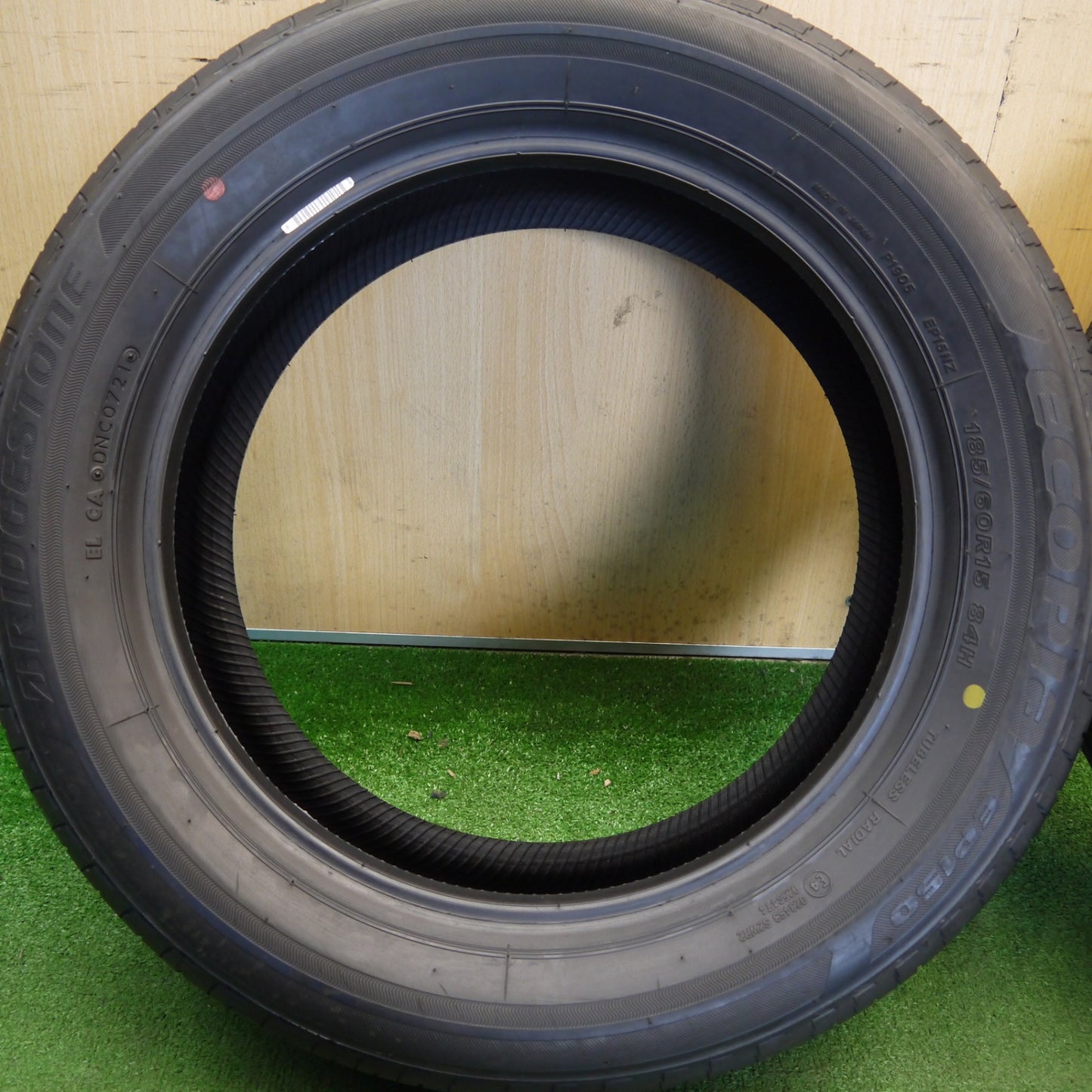 新車外し★185/60R15 ブリヂストン エコピア EP150 タイヤ 15インチ アクア シエンタ ヤリス フィット スイフト 等★6042803Hノタ