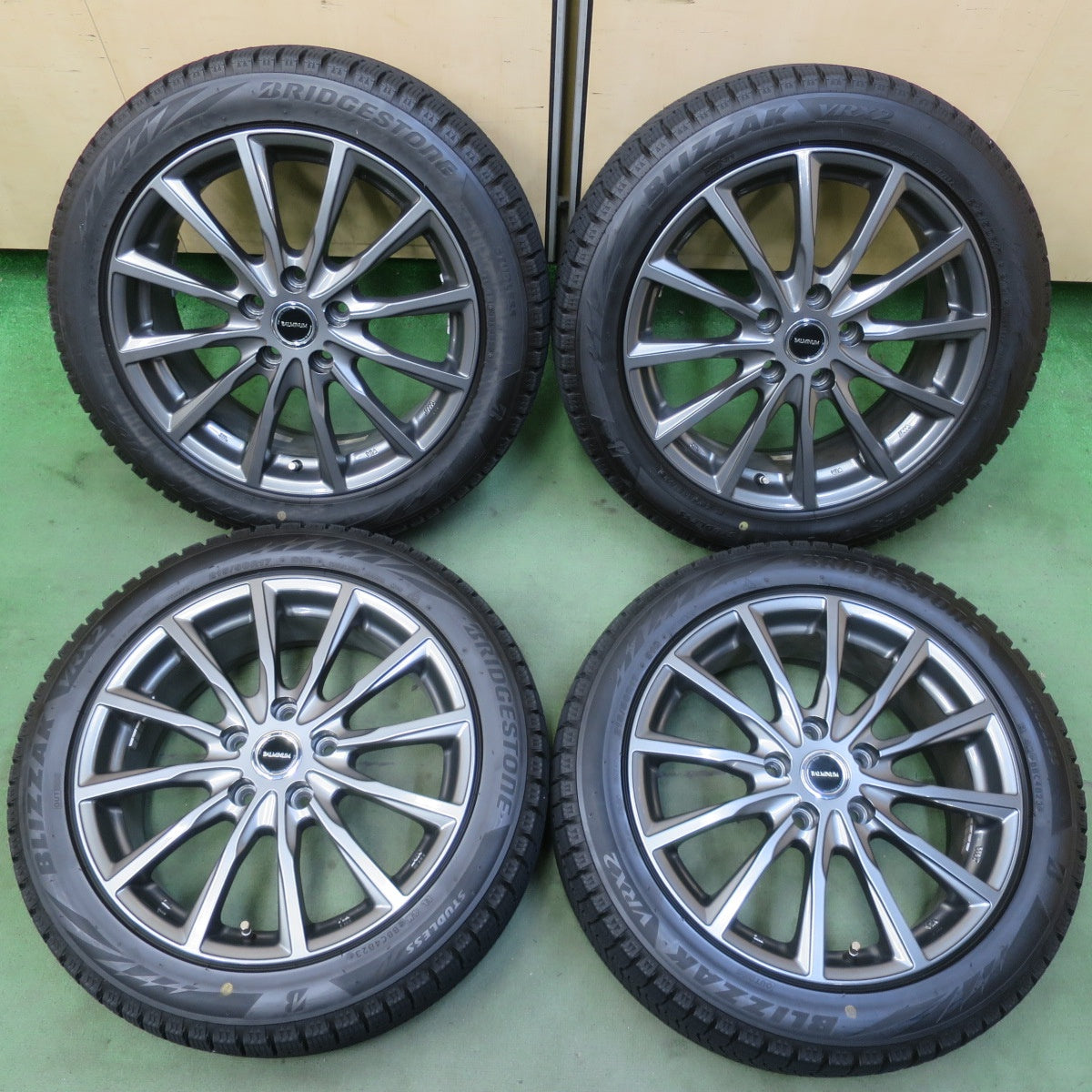 バリ溝！23年！キレイ！9.5分◎スタッドレス 215/50R17 ブリヂストン ブリザック VRX2 BALMINUM AR12 バルミナ 17インチ PCD114.3/5H◎6082905イス