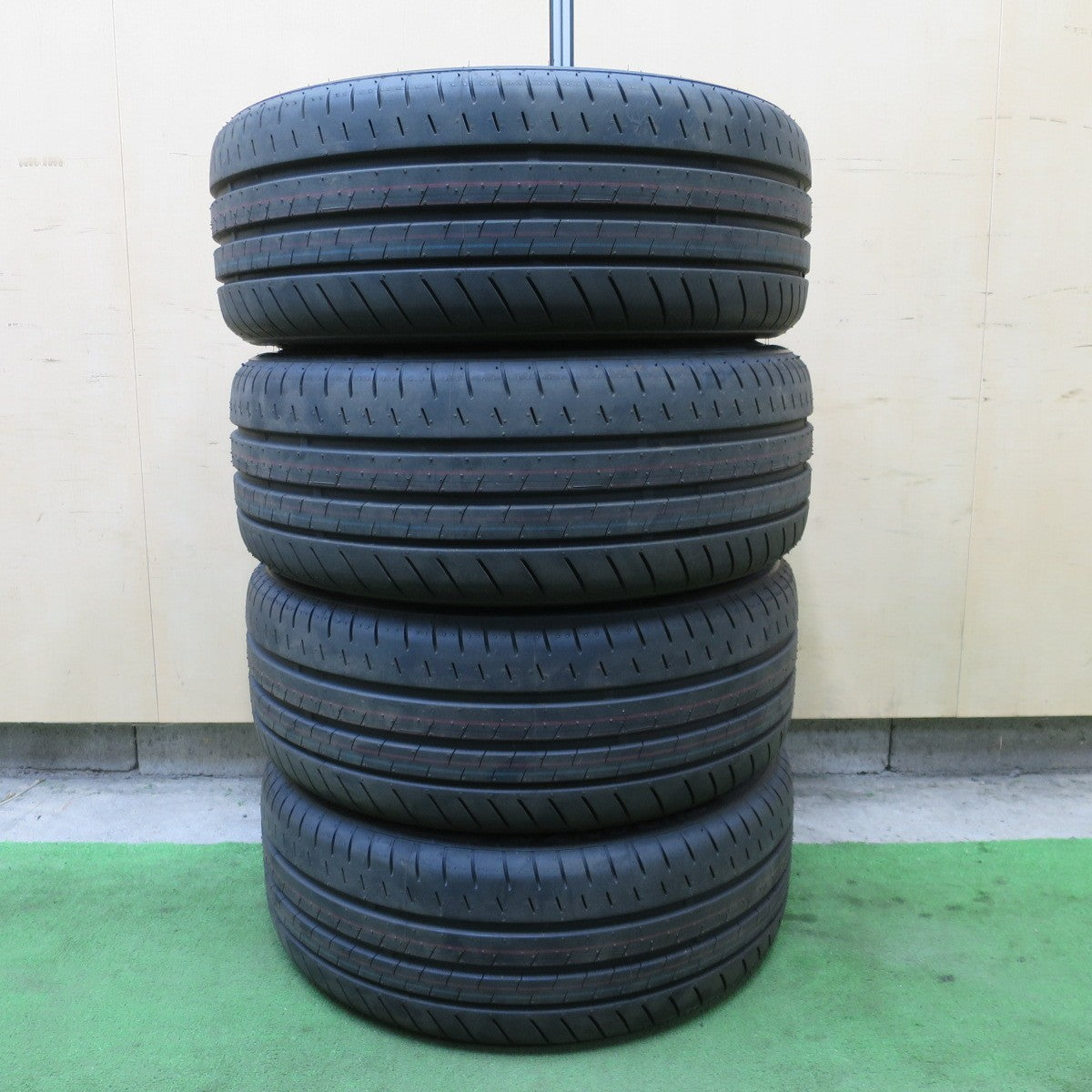 新車外し！26年★215/45R17 ブリヂストン トランザ T002 タイヤ 17インチ プリウス カローラ ツーリング 86 BRZ 等★6052703NGノタ