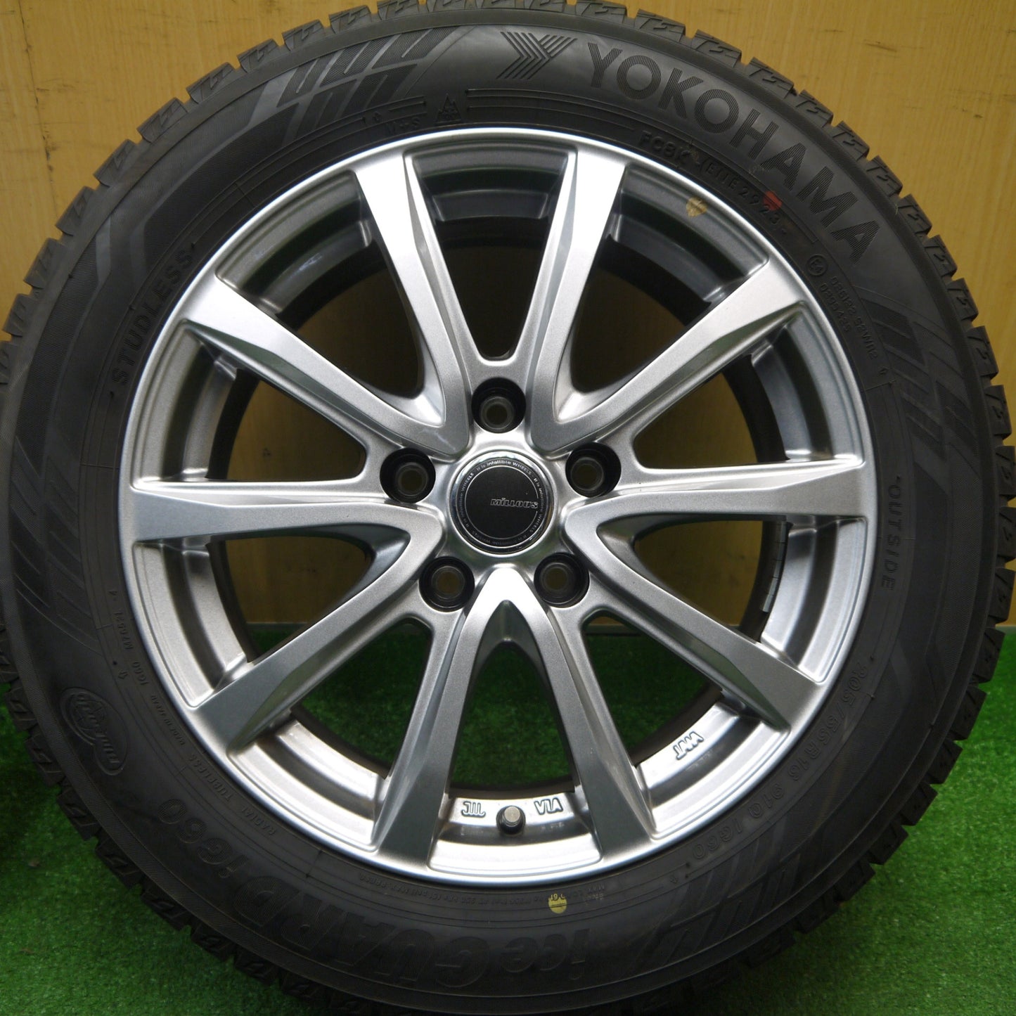 バリ溝！23年！キレイ！9.5分★スタッドレス 205/55R16 ヨコハマ アイスガード iG60 MiLLOUS VX ミルアス 16インチ PCD114.3/5H★5120805Hス