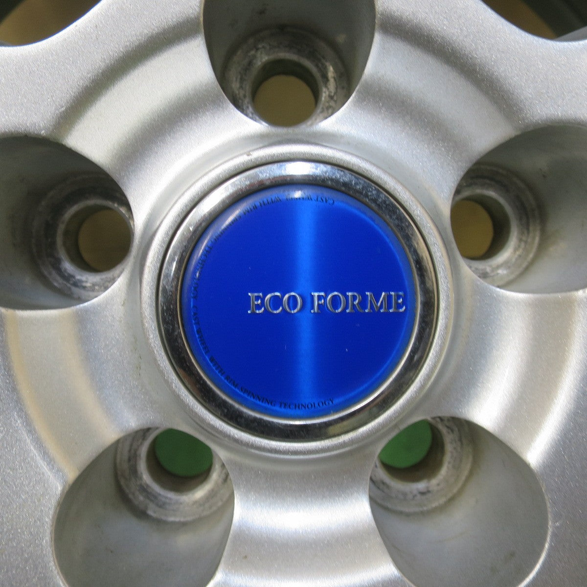 バリ溝！23年！キレイ！9.5分以上★スタッドレス 205/60R16 トーヨー オブザーブ GIZ ECO FORME エコフォルム 16インチ PCD114.3/5H★6051808イス