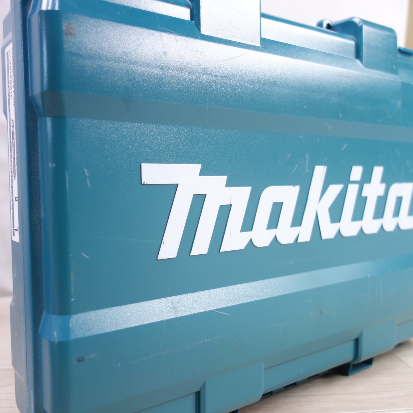 [送料無料] 未使用！付属品付き◆マキタ 26mm 電動 ハンマ ドリル HR2631F ケース付き ハンマードリル 穴あけ 電動 工具 コード式 makita◆