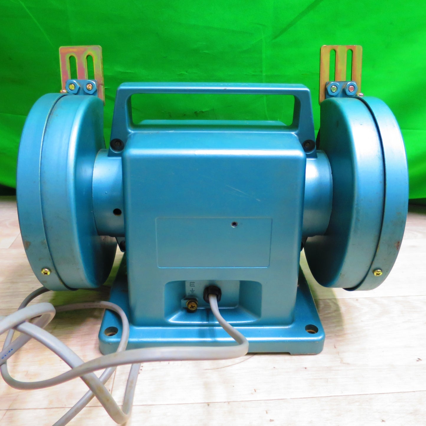 [送料無料] ☆日立 150mm 軽便グラインダー NTG-150 100V 電動 グラインダー 卓上 両頭 研磨機 工具 DIY 大工 道具☆