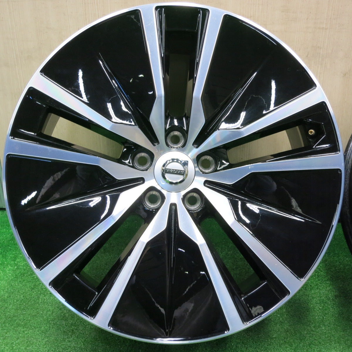 [送料無料] キレイ★ボルボ XC90 純正 ホイール 19インチ 19×8.0J PCD108/5H★4101101NJホ