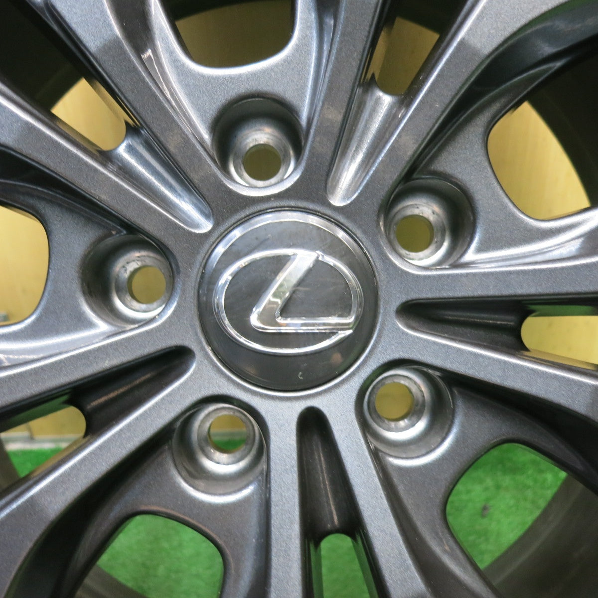 センサー付！バリ溝！24年！9.5分◎レクサス IS 500 Fスポーツ 純正 235/40R19 265/35R19 スタッドレス ブリヂストン ブリザック VRX3 19インチ PCD114.3/5H◎6092605HAス