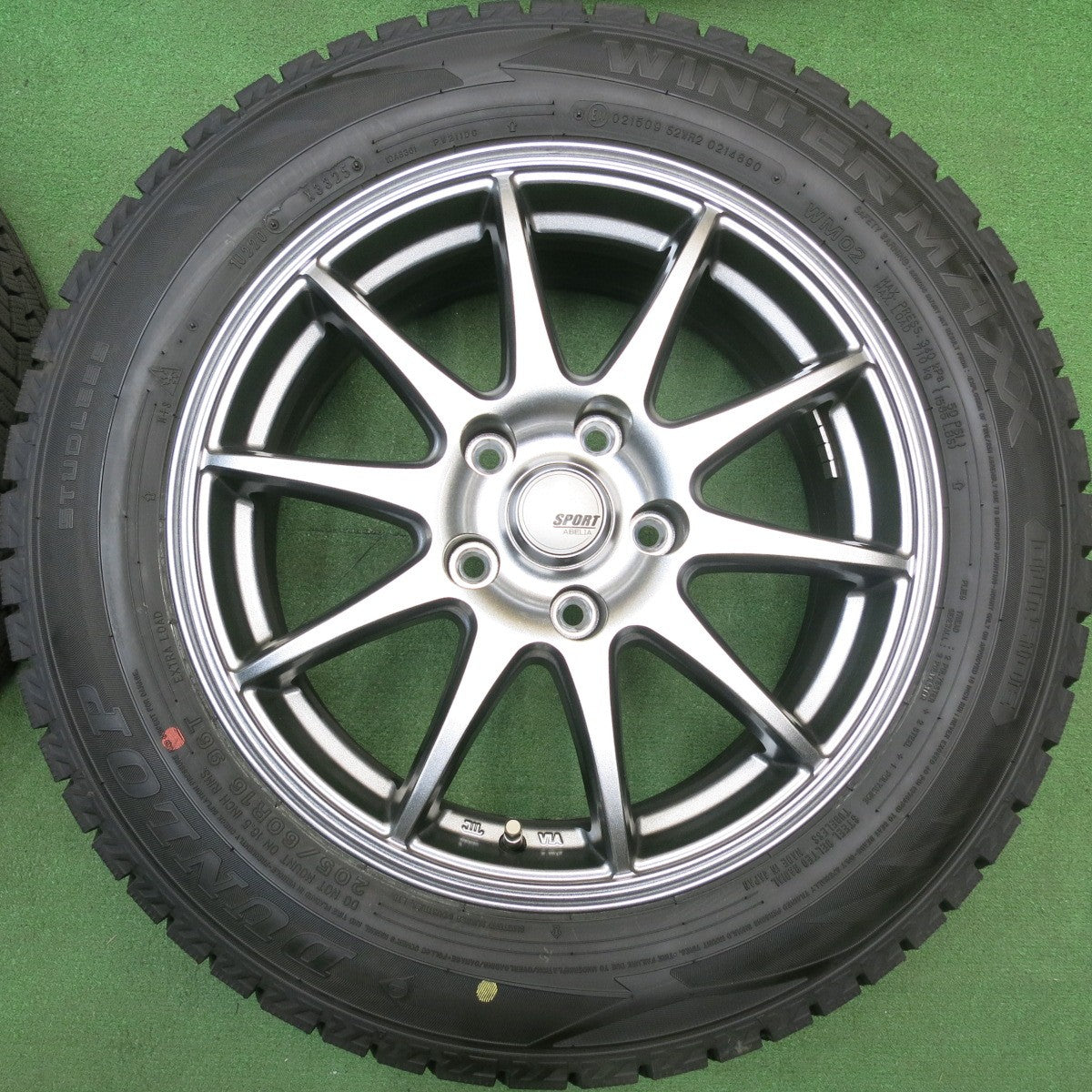 バリ溝！25年！キレイ！9.5分以上★スタッドレス 205/60R16 ダンロップ ウインターマックス WM02 SPORT ABELIA スポルト アベリア 16インチ PCD114.3/5H★6022311HAス