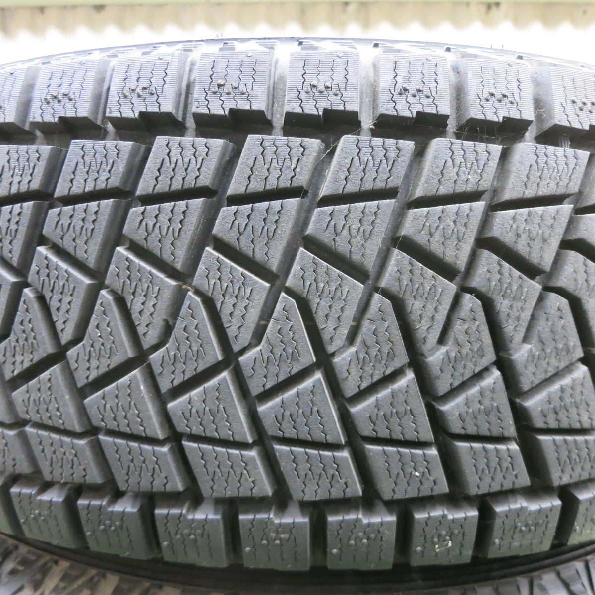 バリ溝！ほぼ10分★トヨタ FJクルーザー 純正 265/70R17 スタッドレス ブリヂストン ブリザック DM-Z3 17インチ PCD139.7/6H★6012804ナス